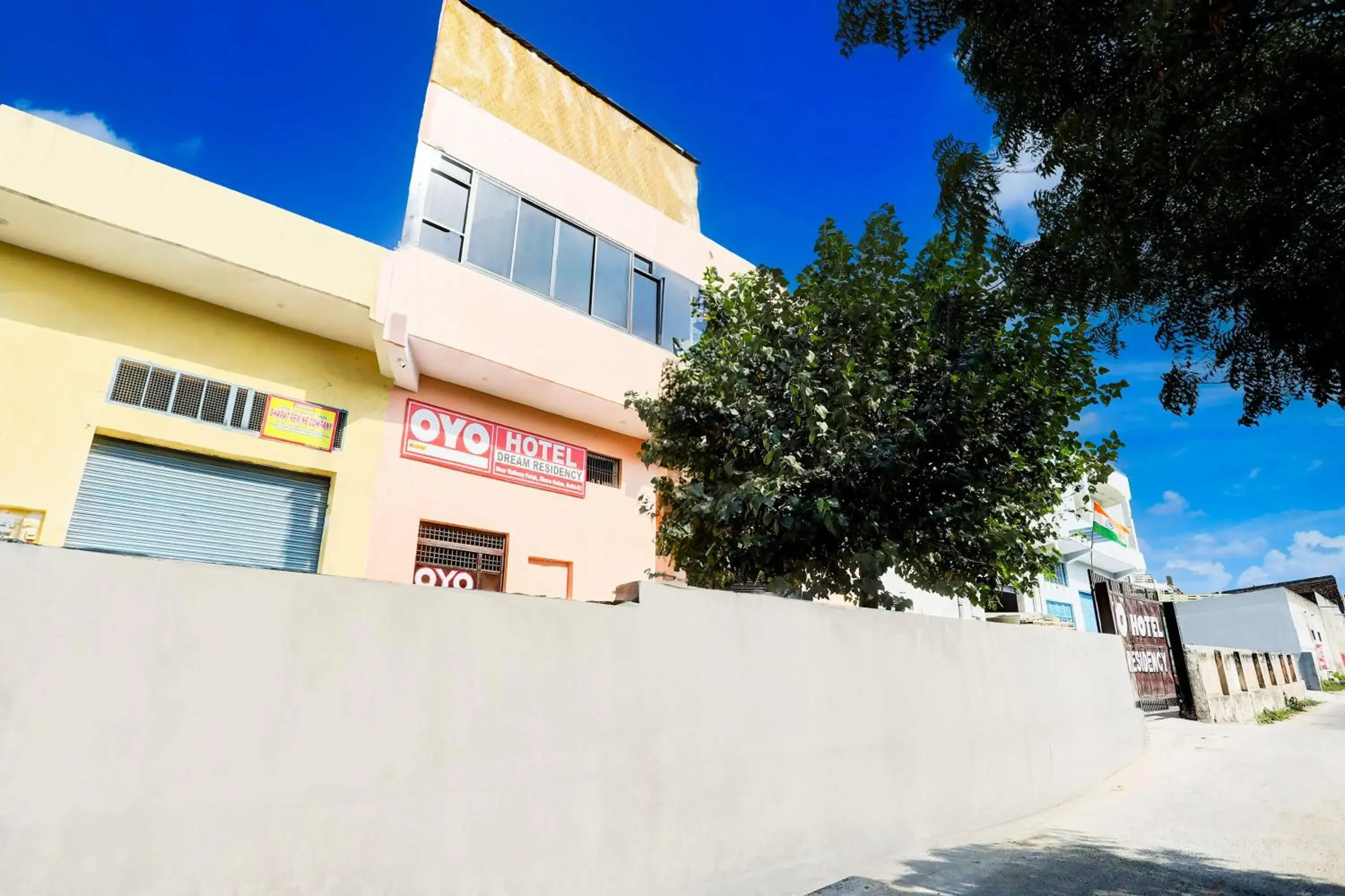 Facade/entrance in Super Hotel O Dream Residency Facade/entrance in Super Hotel O Dream Residency