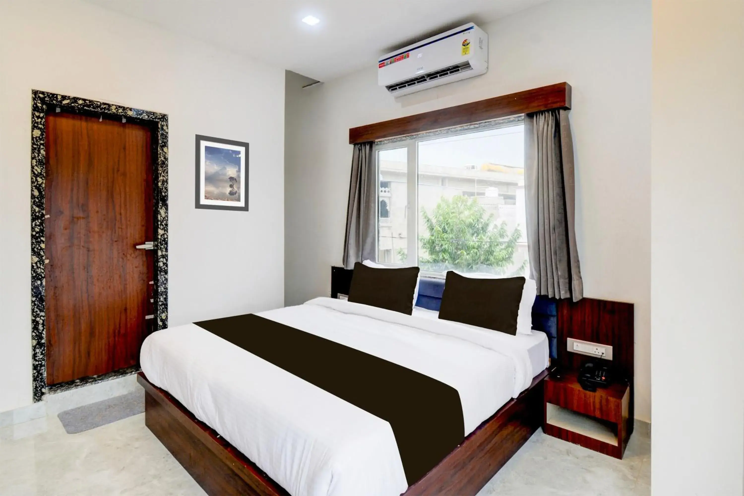 Bedroom in Hotel O Simony Palace Bedroom in Hotel O Simony Palace