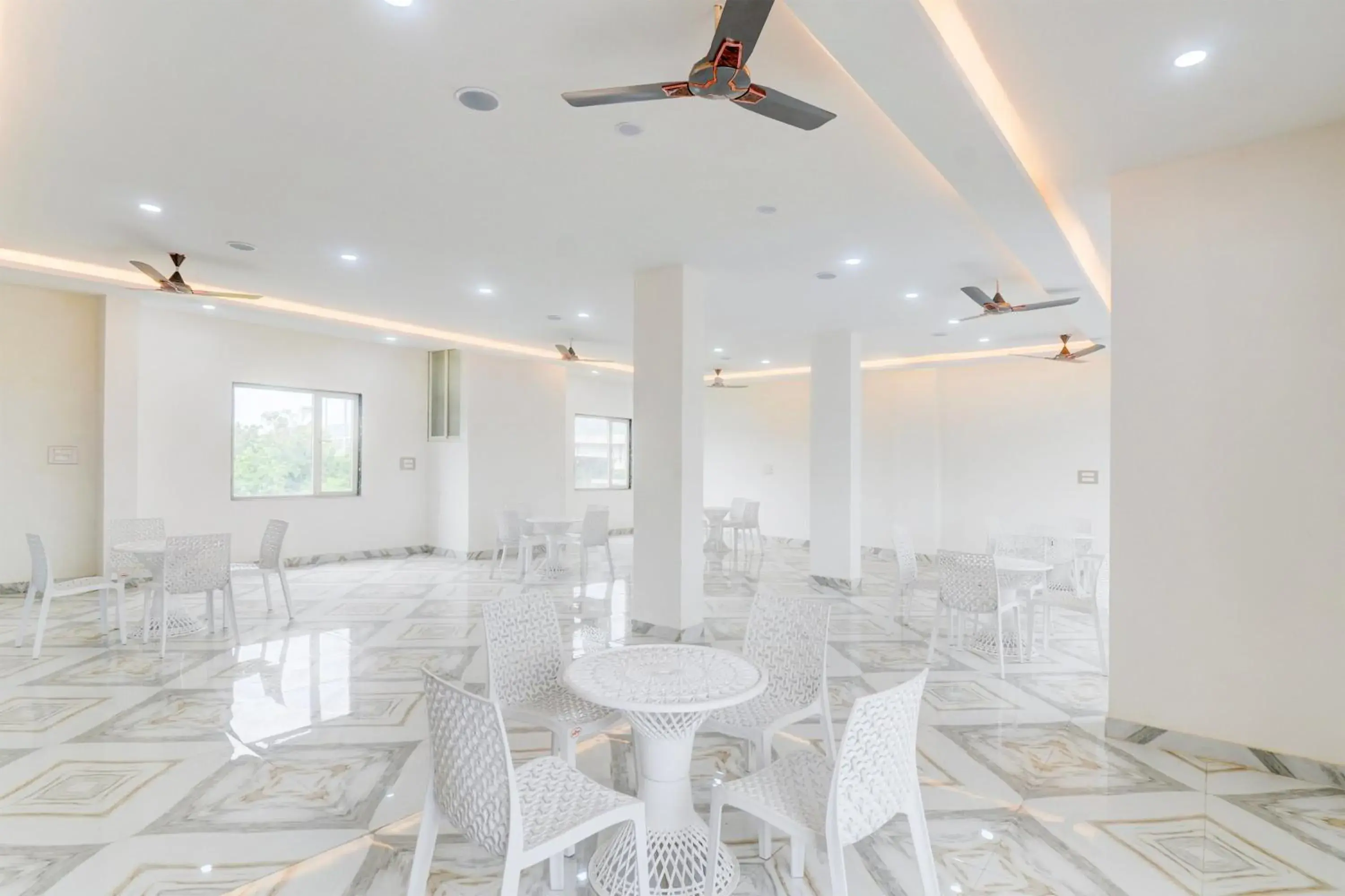 Lobby or reception in Hotel O Simony Palace Lobby or reception in Hotel O Simony Palace