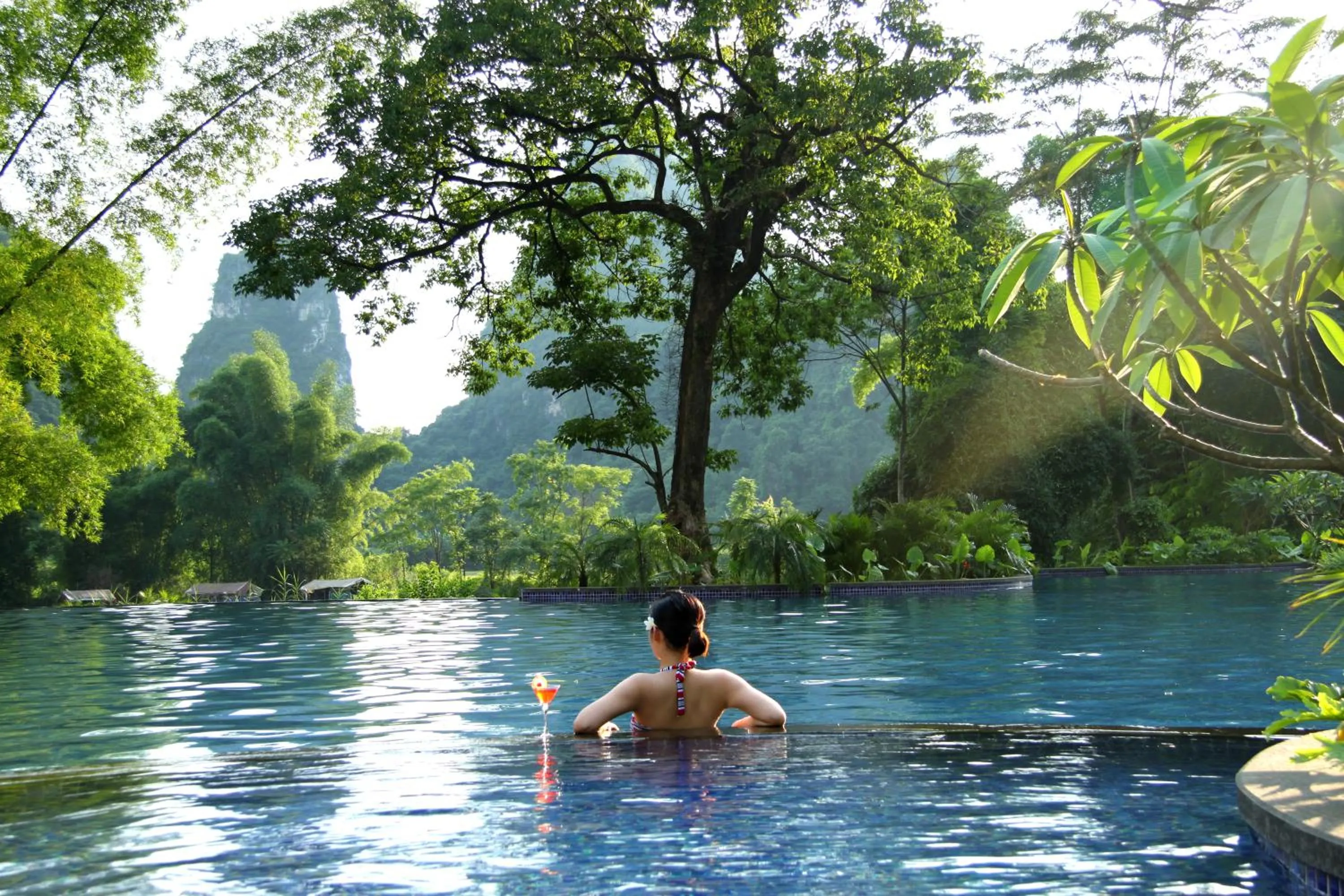Pool view in Yangshuo Riverside Resorts Hotel