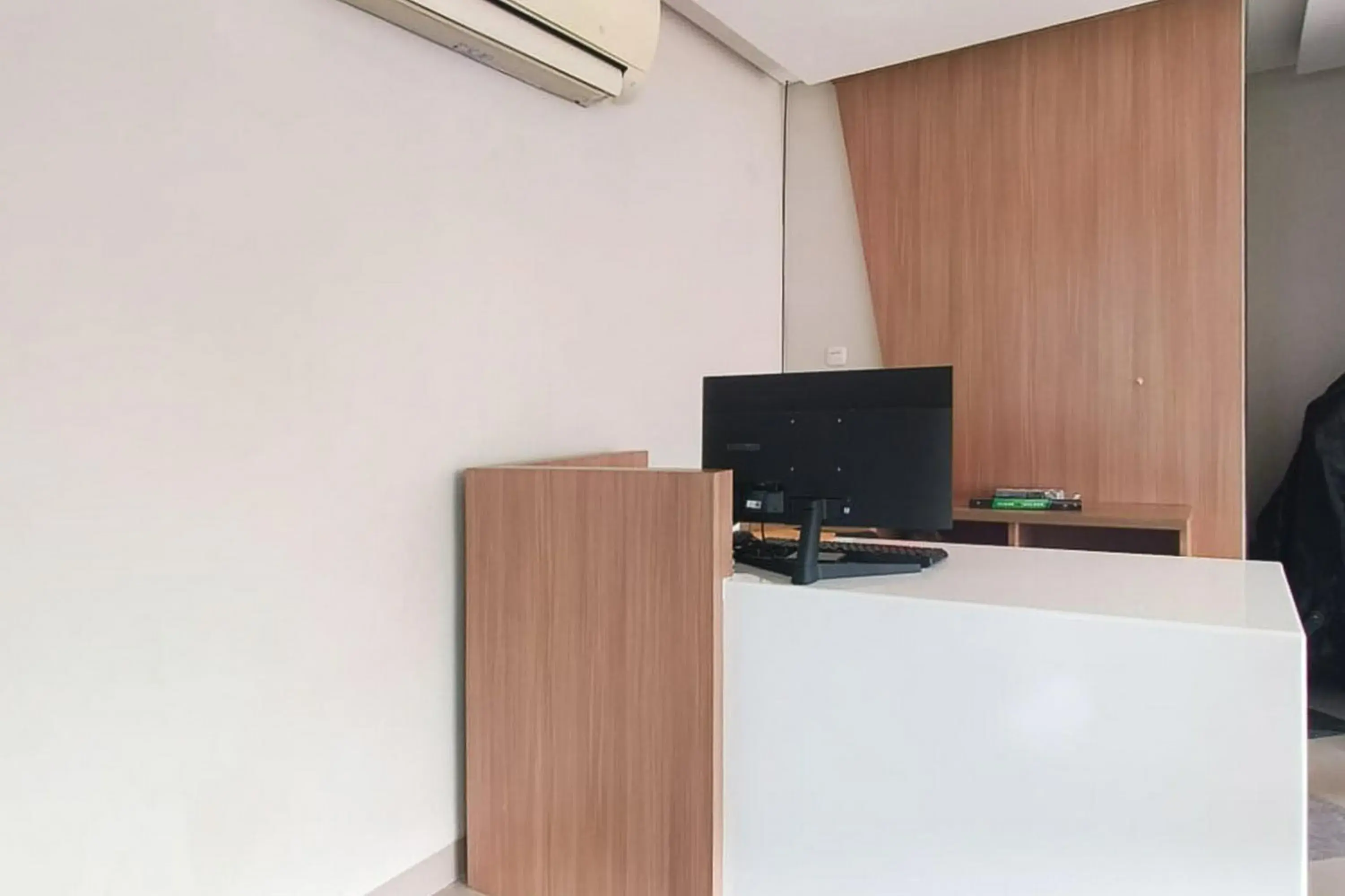 Lobby or reception in Urbanview Greenville Jakarta Lobby or reception in Urbanview Greenville Jakarta