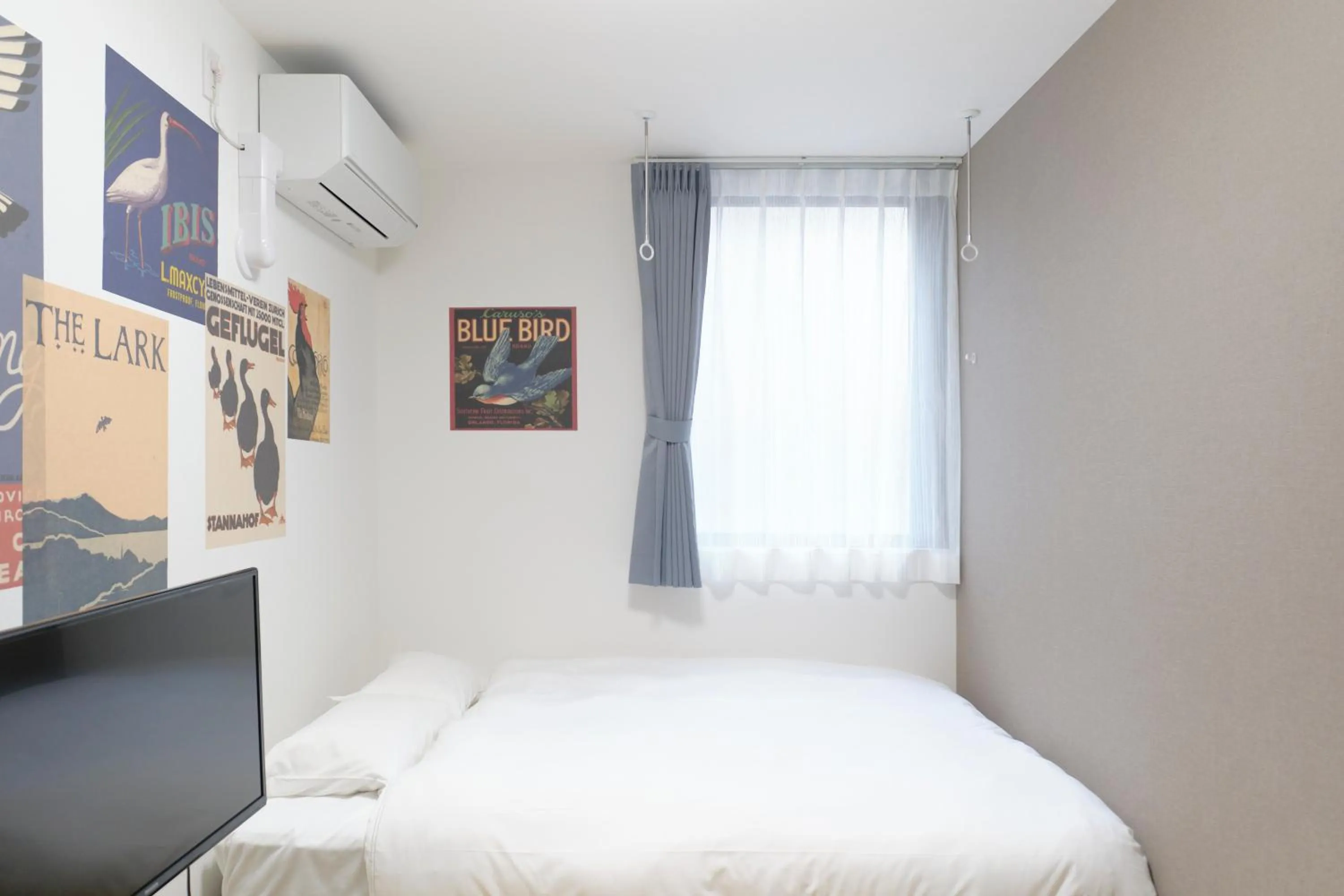 Bed in Maison Asch Ikebukuro by Tranova