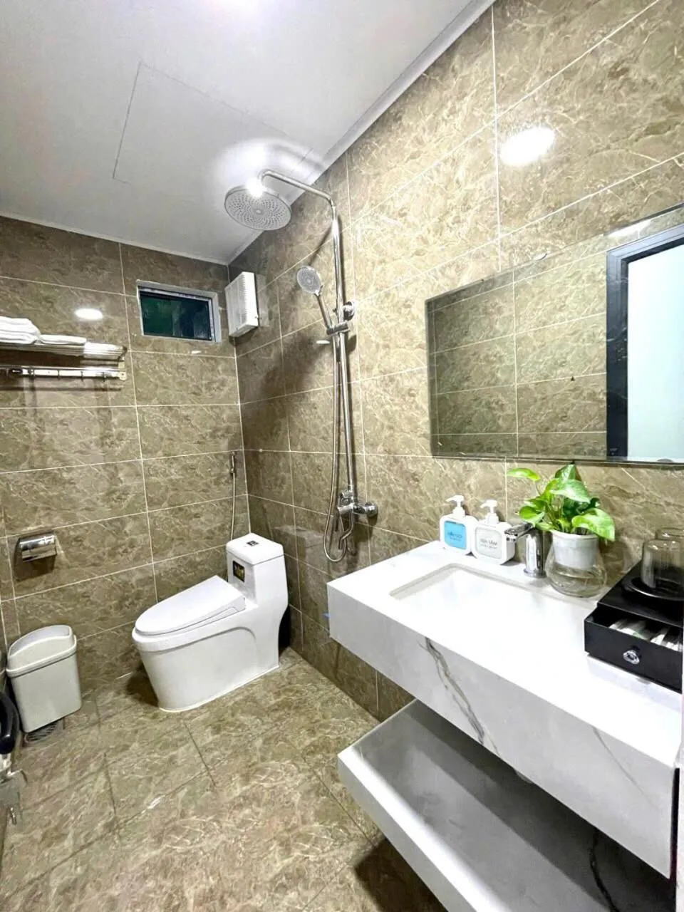 Bathroom in Sơn Mến Homestay Moc Chau - by BAY LUXURY