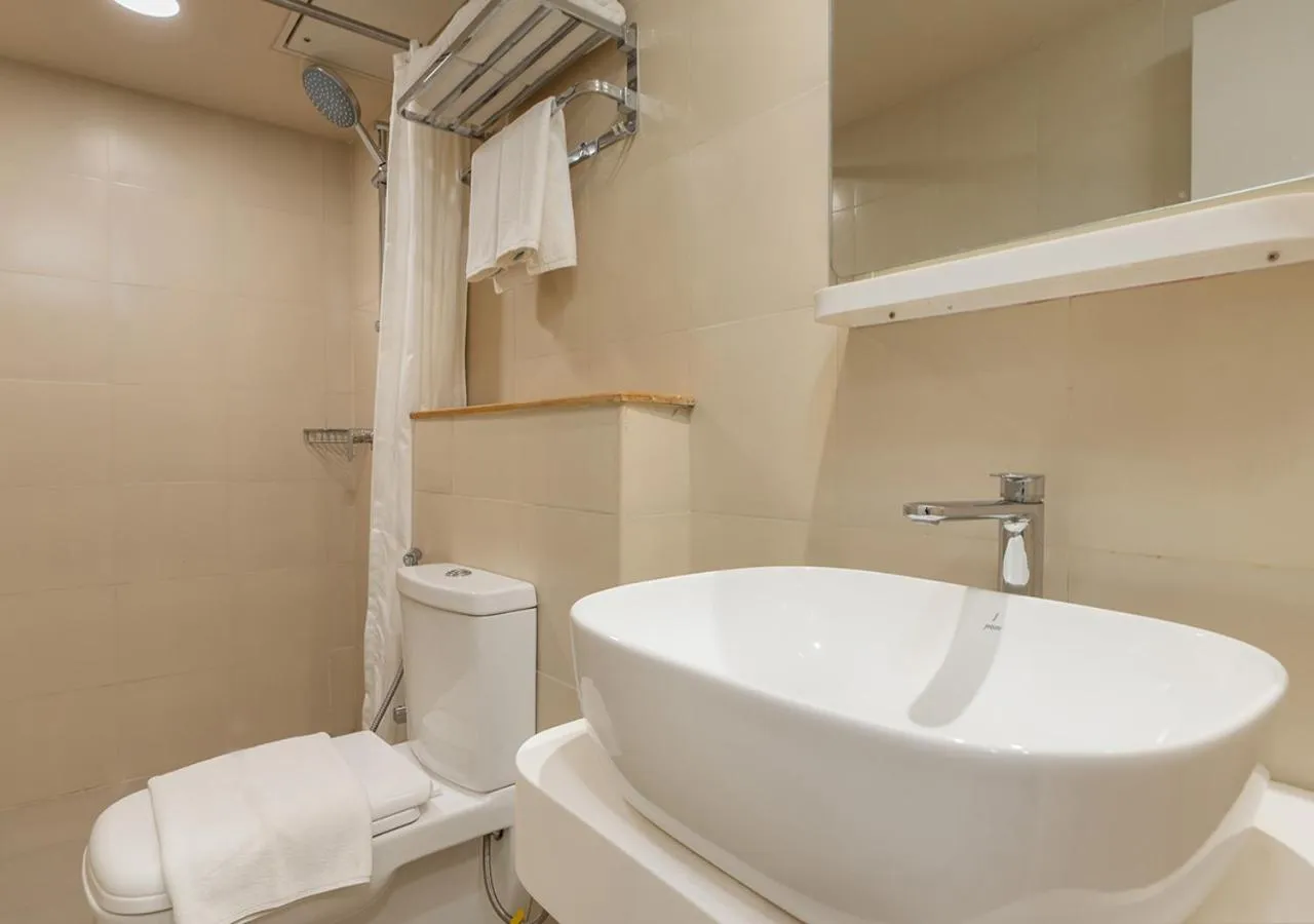 Bathroom in Bloom Hotel - SG Highway