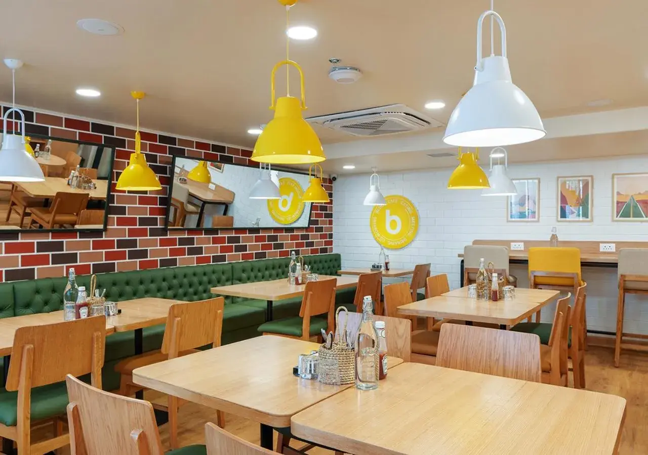 Bloom Hotel - SG Highway Bloom Hotel - SG Highway