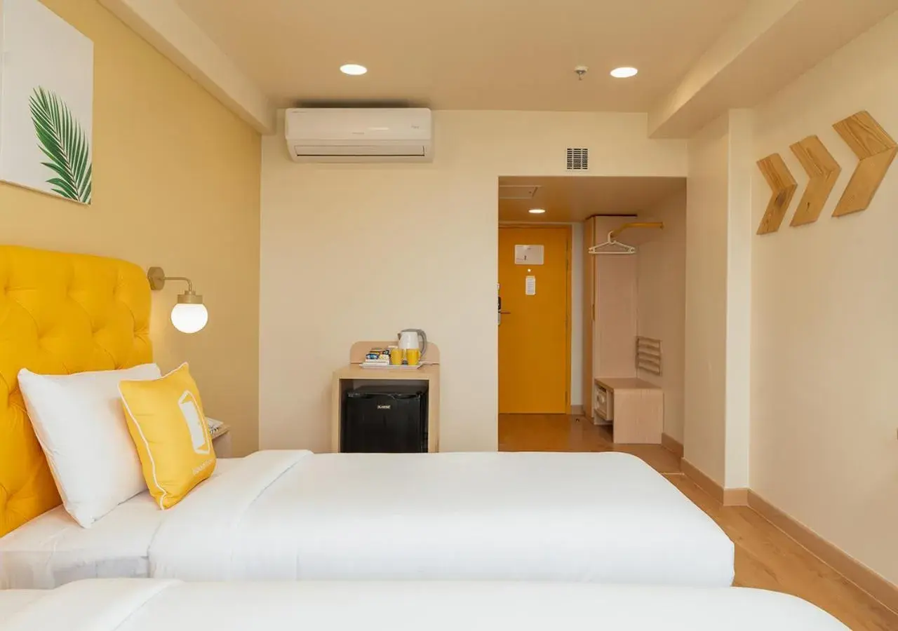 Standard Twin Room - single occupancy in Bloom Hotel - SG Highway Standard Twin Room - single occupancy in Bloom Hotel - SG Highway