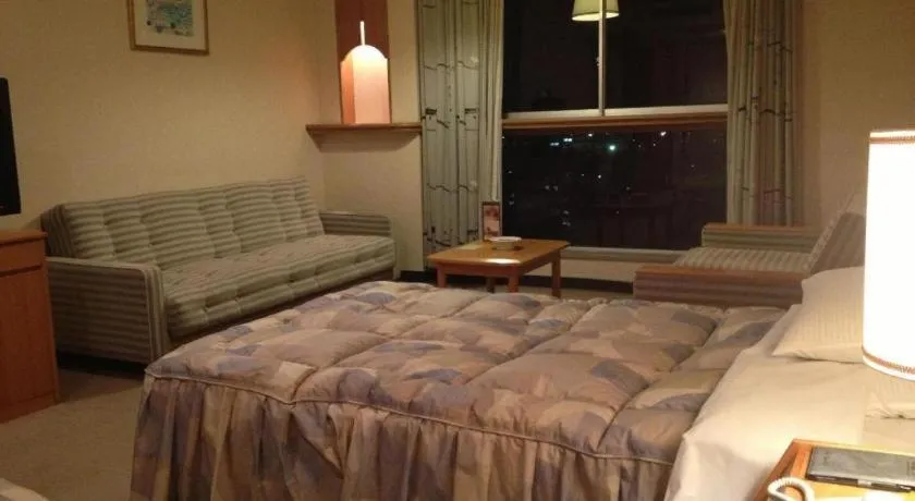 Bed in Gifu Grand Hotel