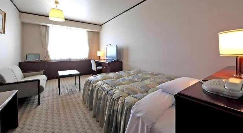 Bed in Gifu Grand Hotel