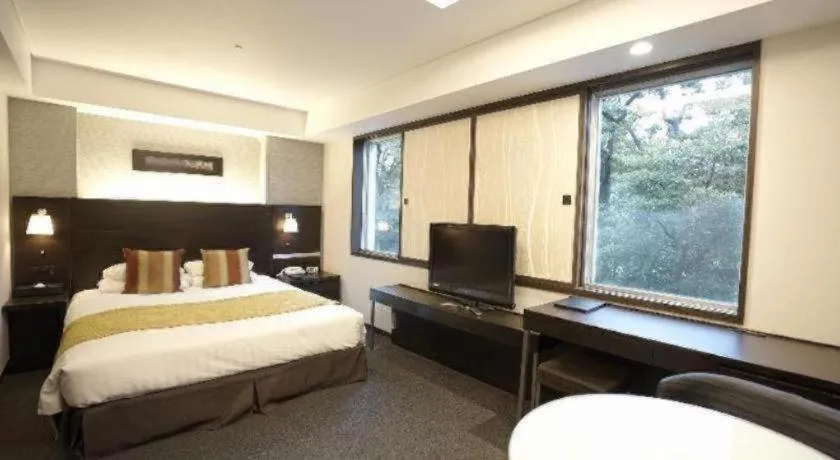 Bed in Akasaka Excel Hotel Tokyu