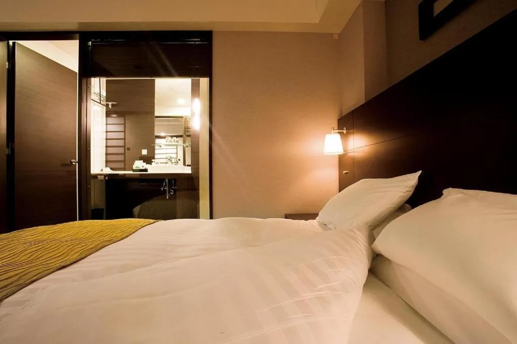 Bed in Akasaka Excel Hotel Tokyu