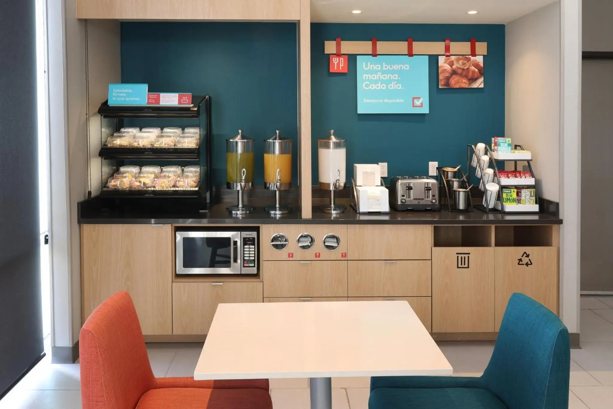 Breakfast in avid hotel Guadalajara Aeropuerto Norte Breakfast in avid hotel Guadalajara Aeropuerto Norte