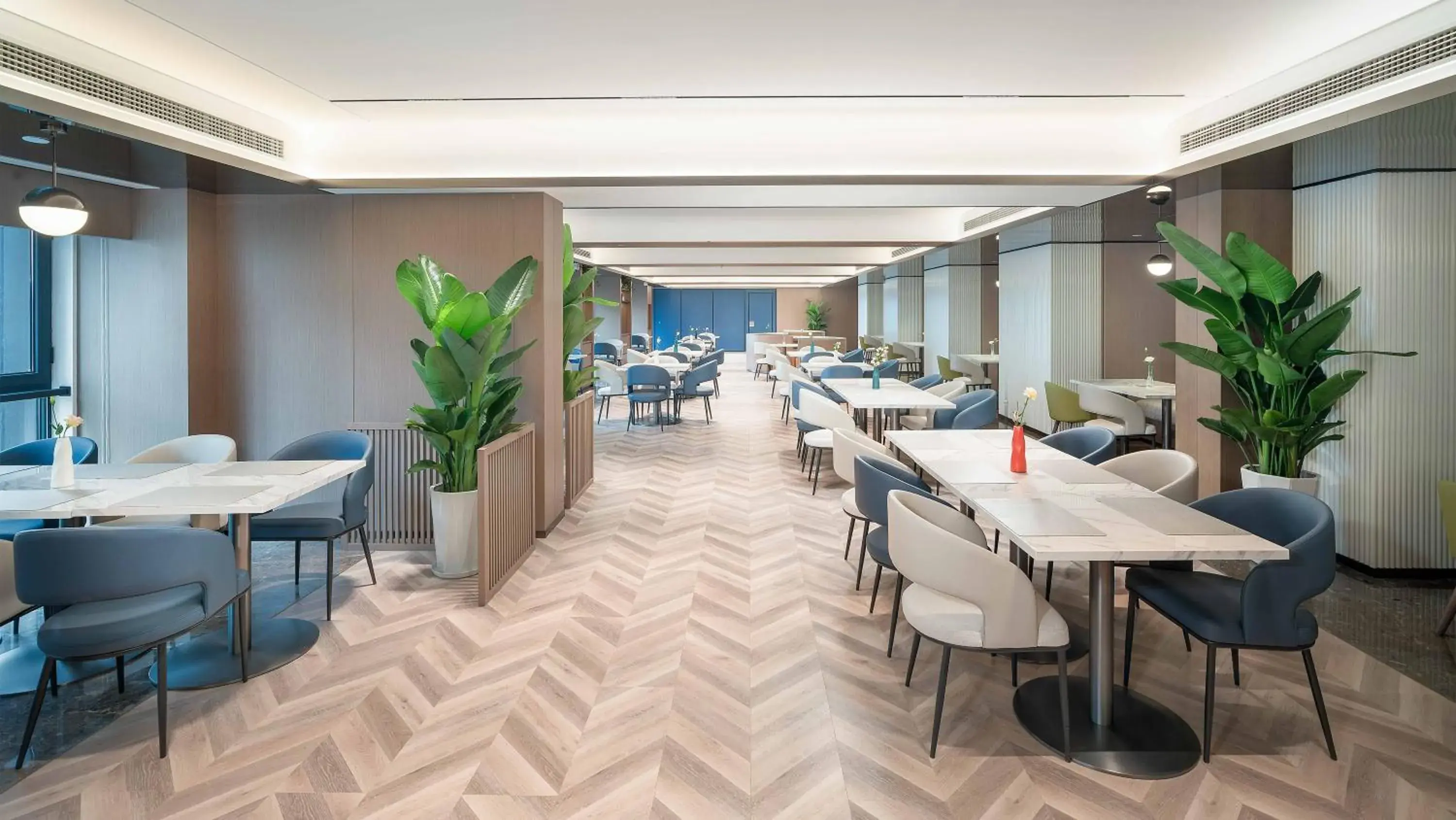 Restaurant/places to eat in Holiday Inn Express Xi'an Fengdong by IHG Restaurant/places to eat in Holiday Inn Express Xi'an Fengdong by IHG