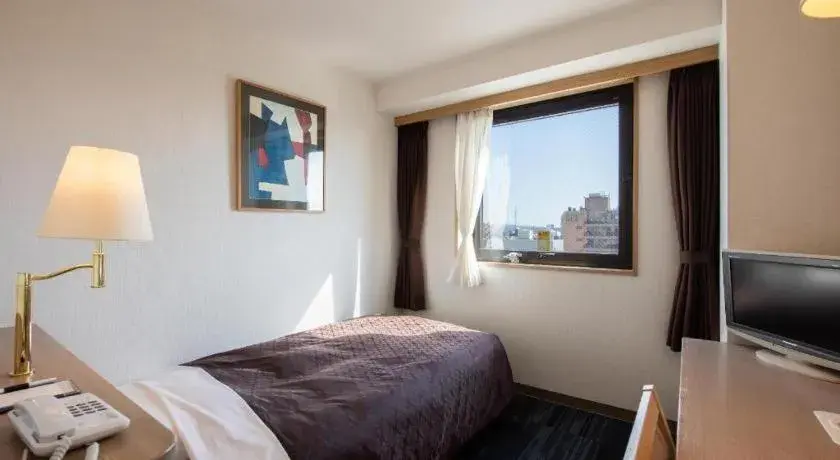 Bed in Albert Hotel Bed in Albert Hotel