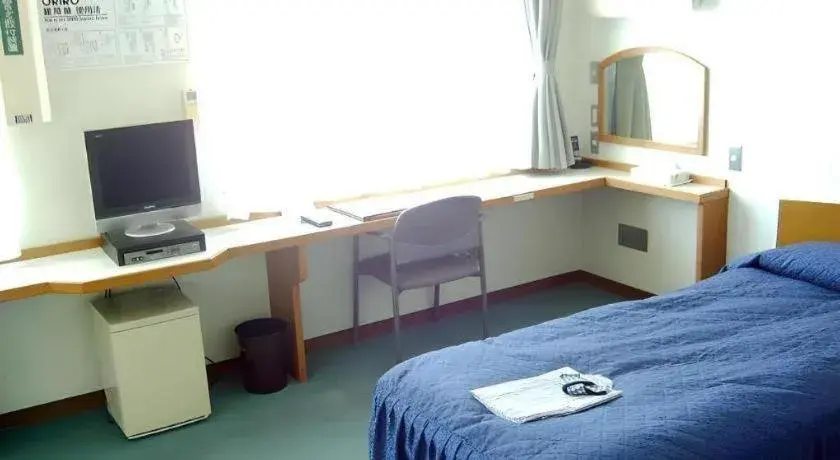 Bed in Tokyo Business Hotel Bed in Tokyo Business Hotel