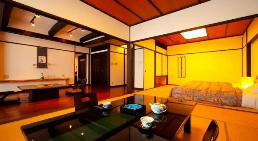 Bed in Kannawa Onsen Hotel Sansuikan Bed in Kannawa Onsen Hotel Sansuikan