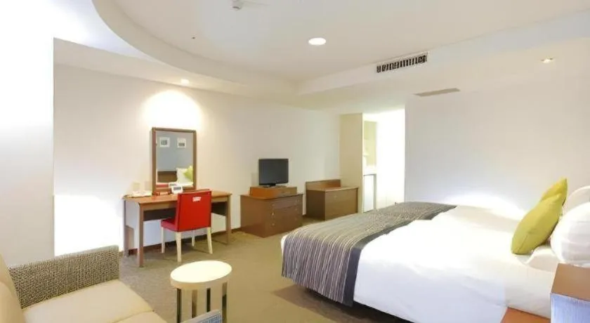 Bed in Utsunomiya Higashi Hotel