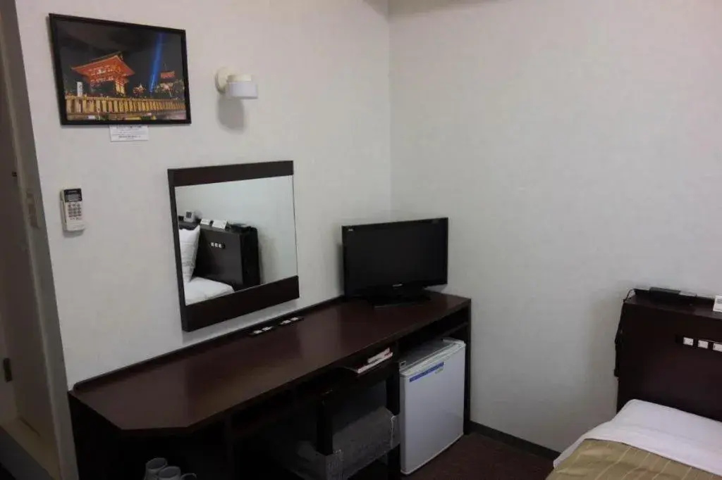 Bed in Kyoto Plaza Hotel Annex Bed in Kyoto Plaza Hotel Annex