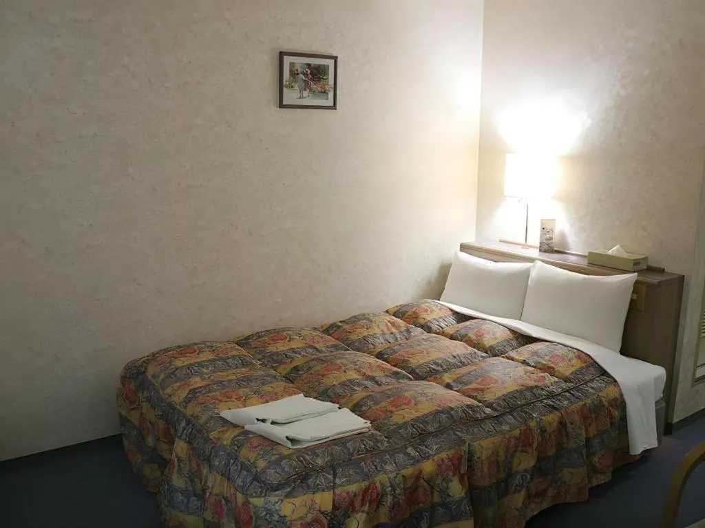 Bed in Shizuoka Daiichi Hotel