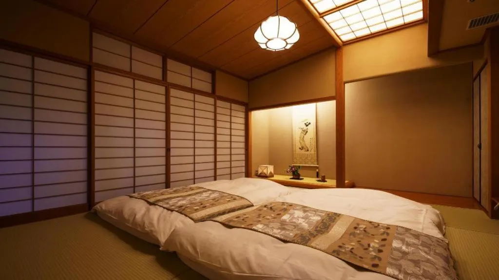 Bed in Shiratamano Yu Kahou