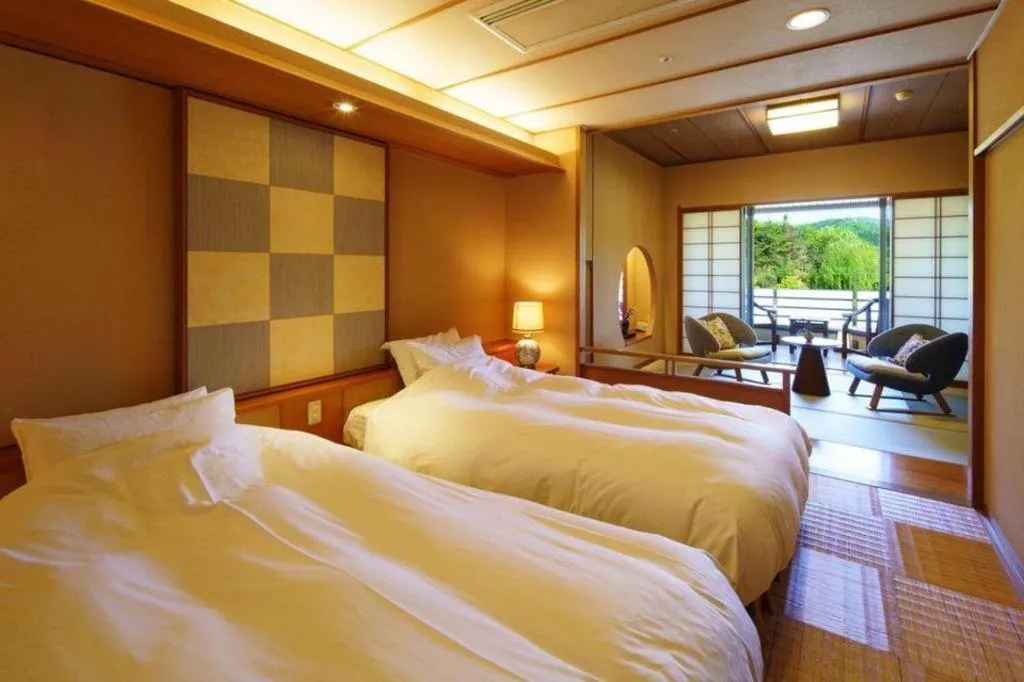 Bed in Shiratamano Yu Senkei