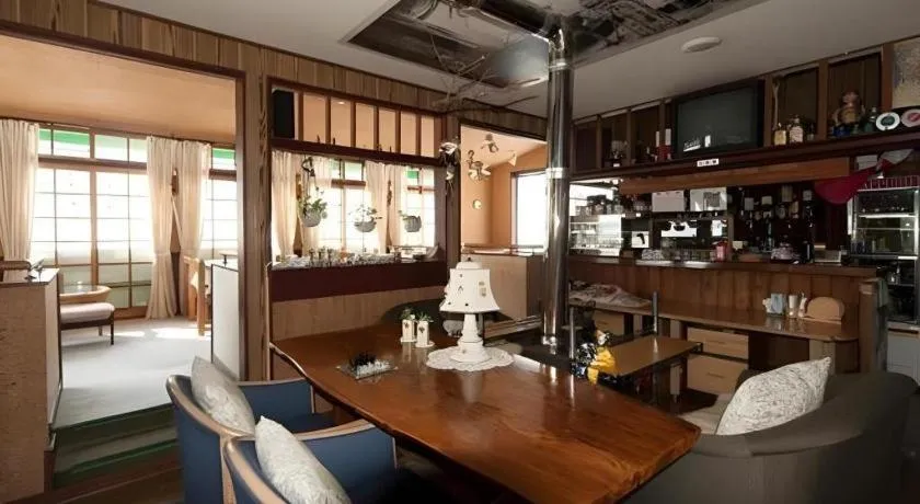 Country Inn Canadian House