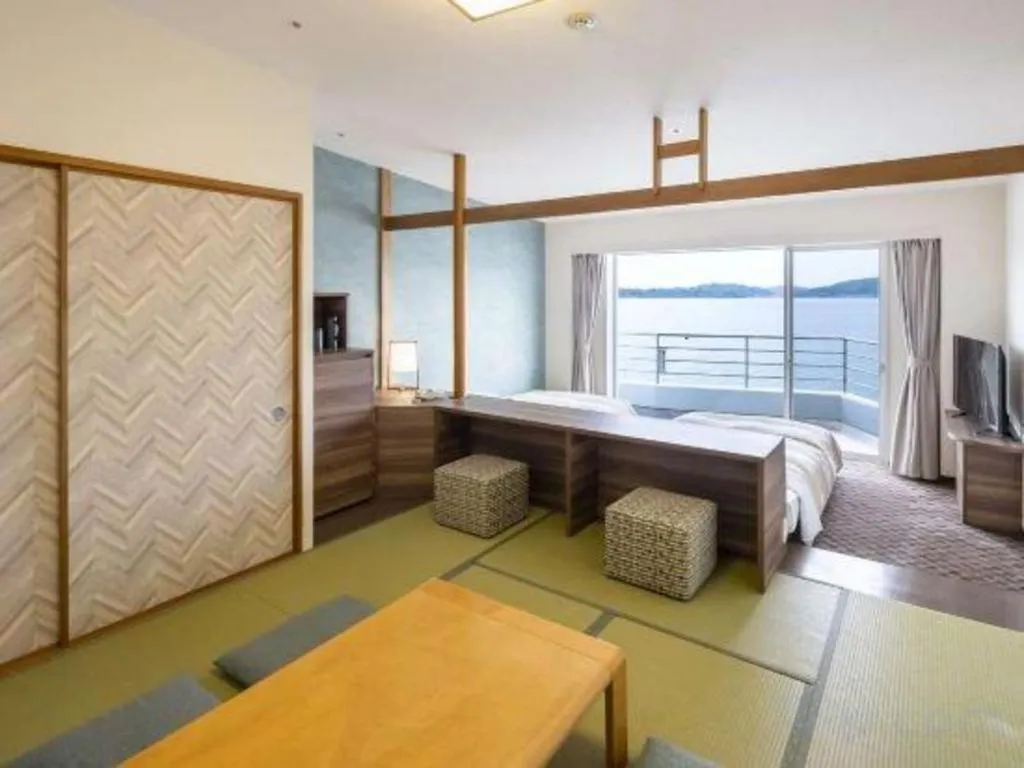 Bed in Hotel Harvest Hamanako