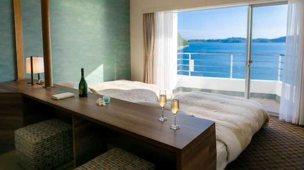 Bed in Hotel Harvest Hamanako