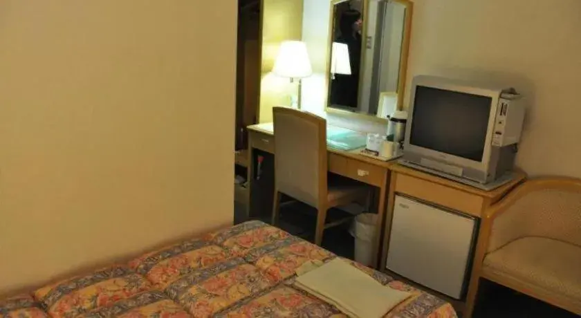 Bed in Palace Inn Toyota Bed in Palace Inn Toyota