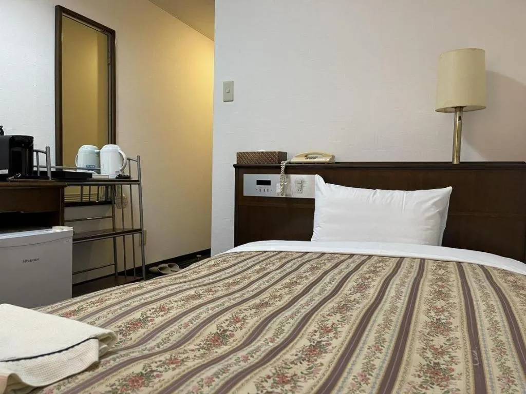 Bed in Business Green Hotel Hino