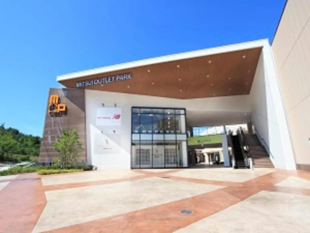 Business Green Hotel Hino