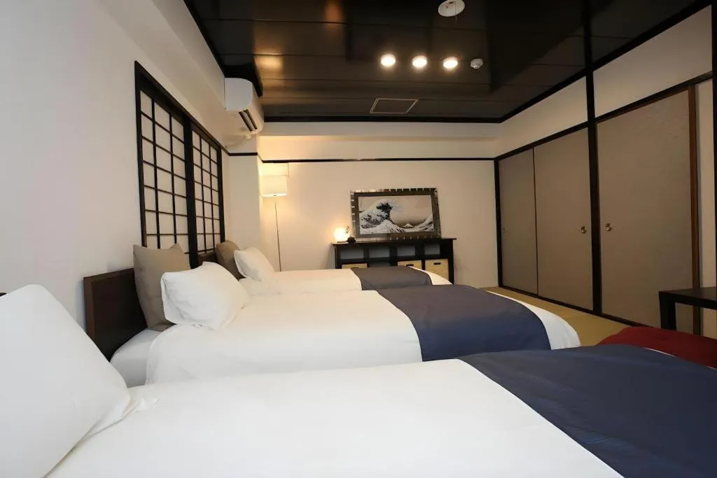 Bed in Rozy Hotel Namba
