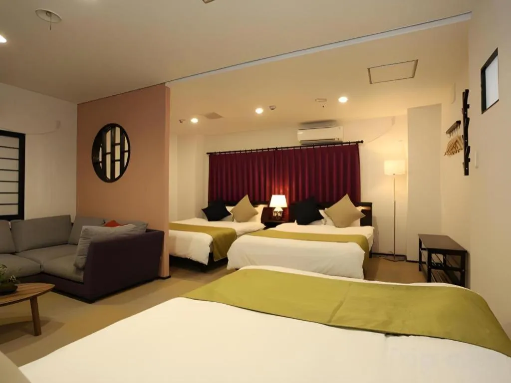 Bed in Rozy Hotel Namba