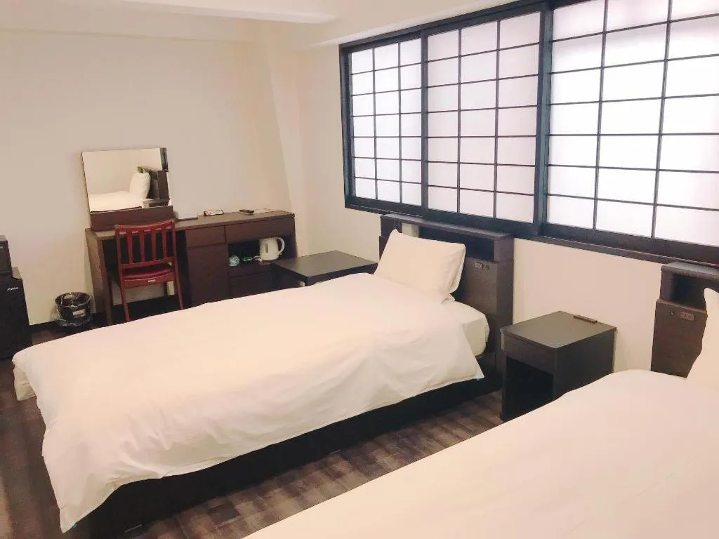Bed in Rozy Hotel Namba