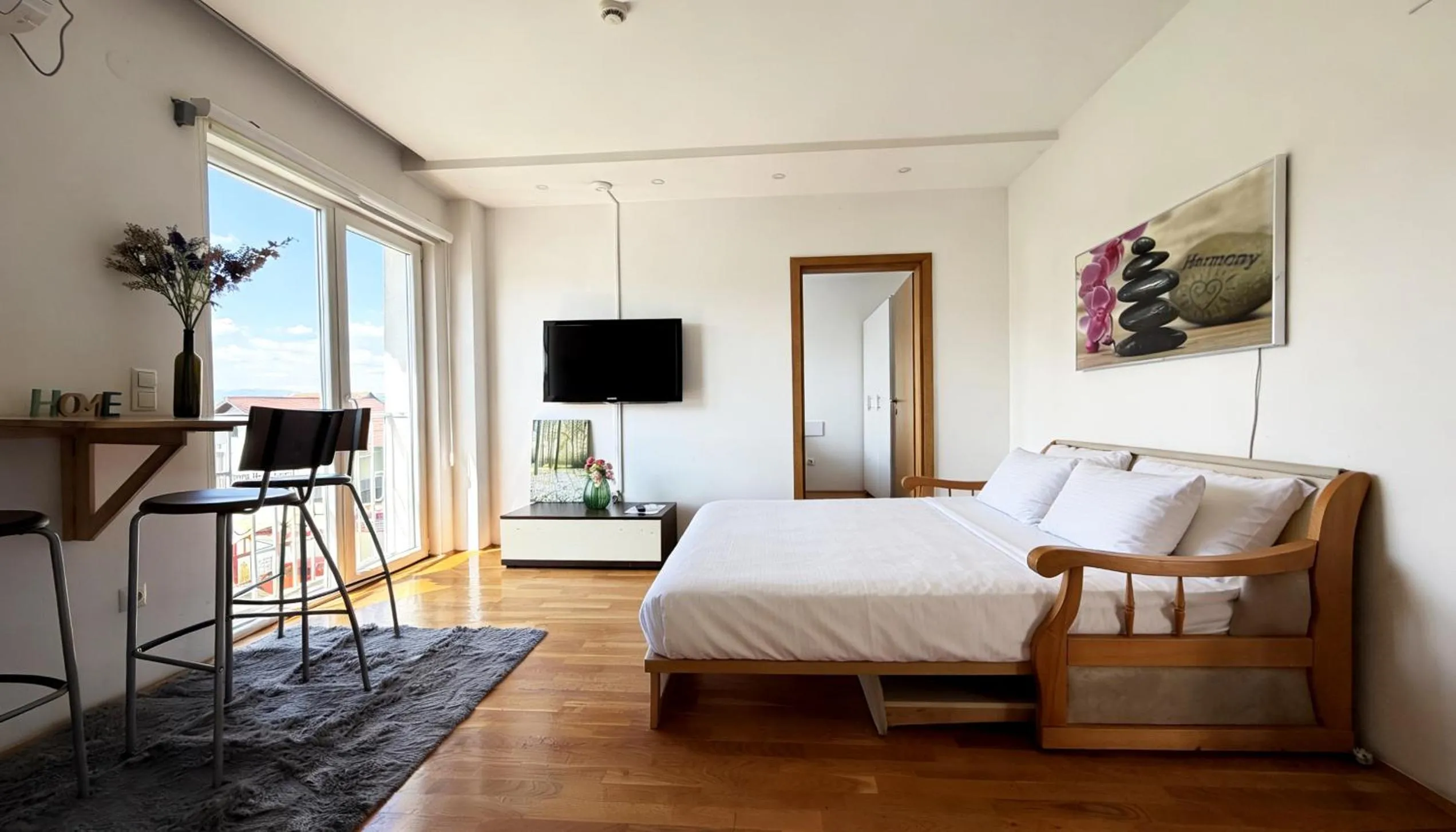 Classic One-Bedroom Apartment with King Bed in Gaia Aparthotel near Airport