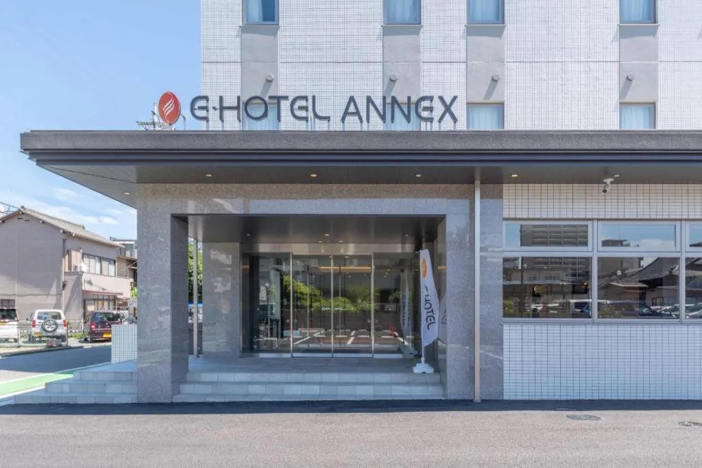 E Hotel Kumagaya Annex