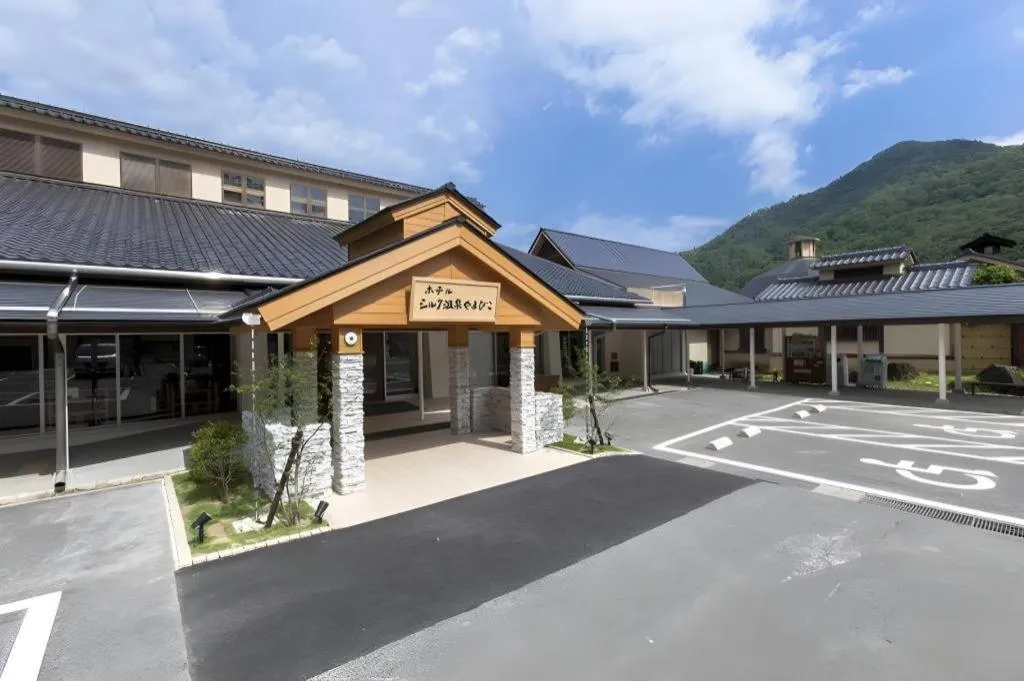 Hotel Silk Onsen Yamabiko