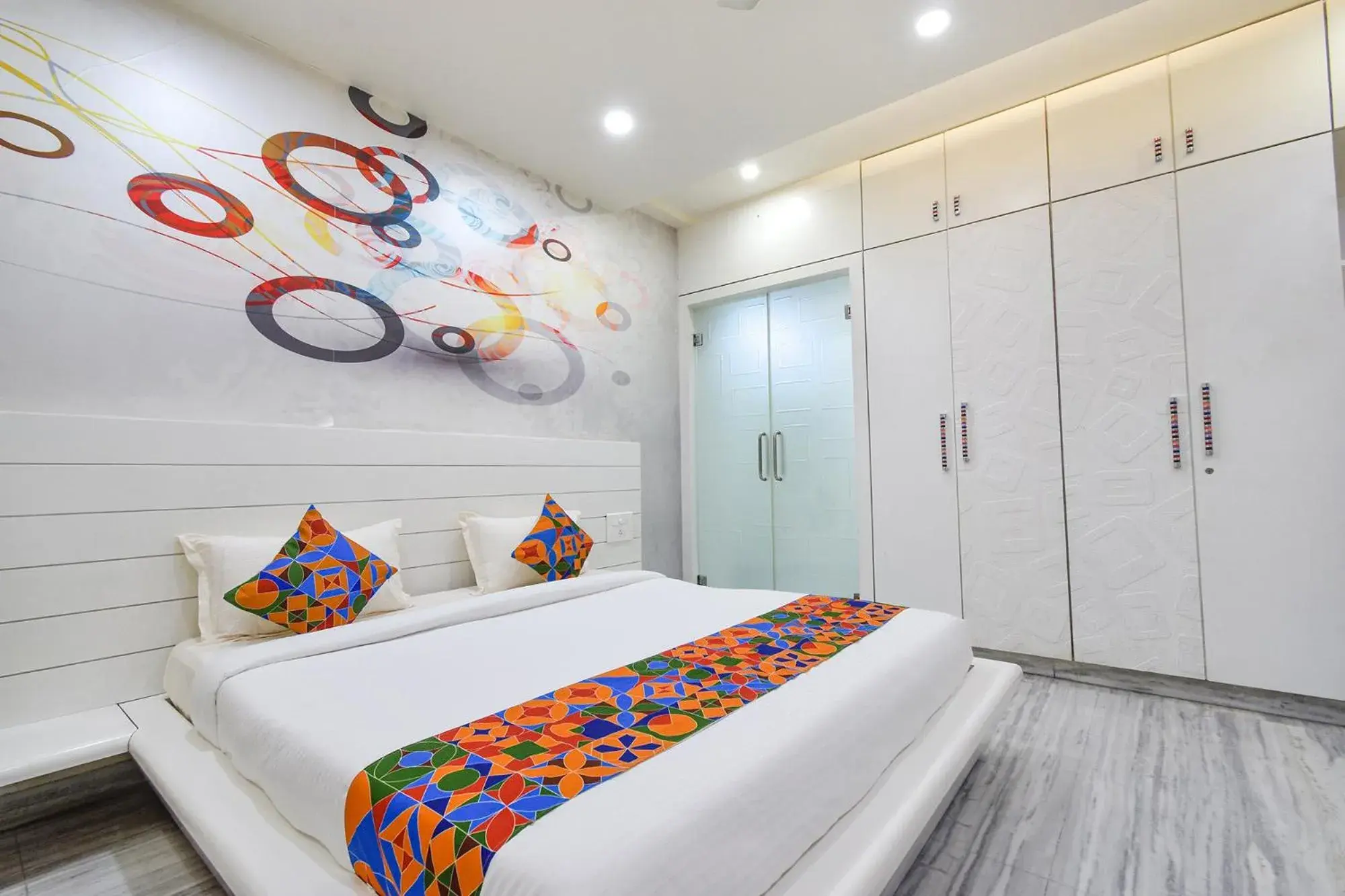 Superior Double Room - single occupancy in FabHotel De Alphabet II - Nr Ameerpet Metro Station Superior Double Room - single occupancy in FabHotel De Alphabet II - Nr Ameerpet Metro Station
