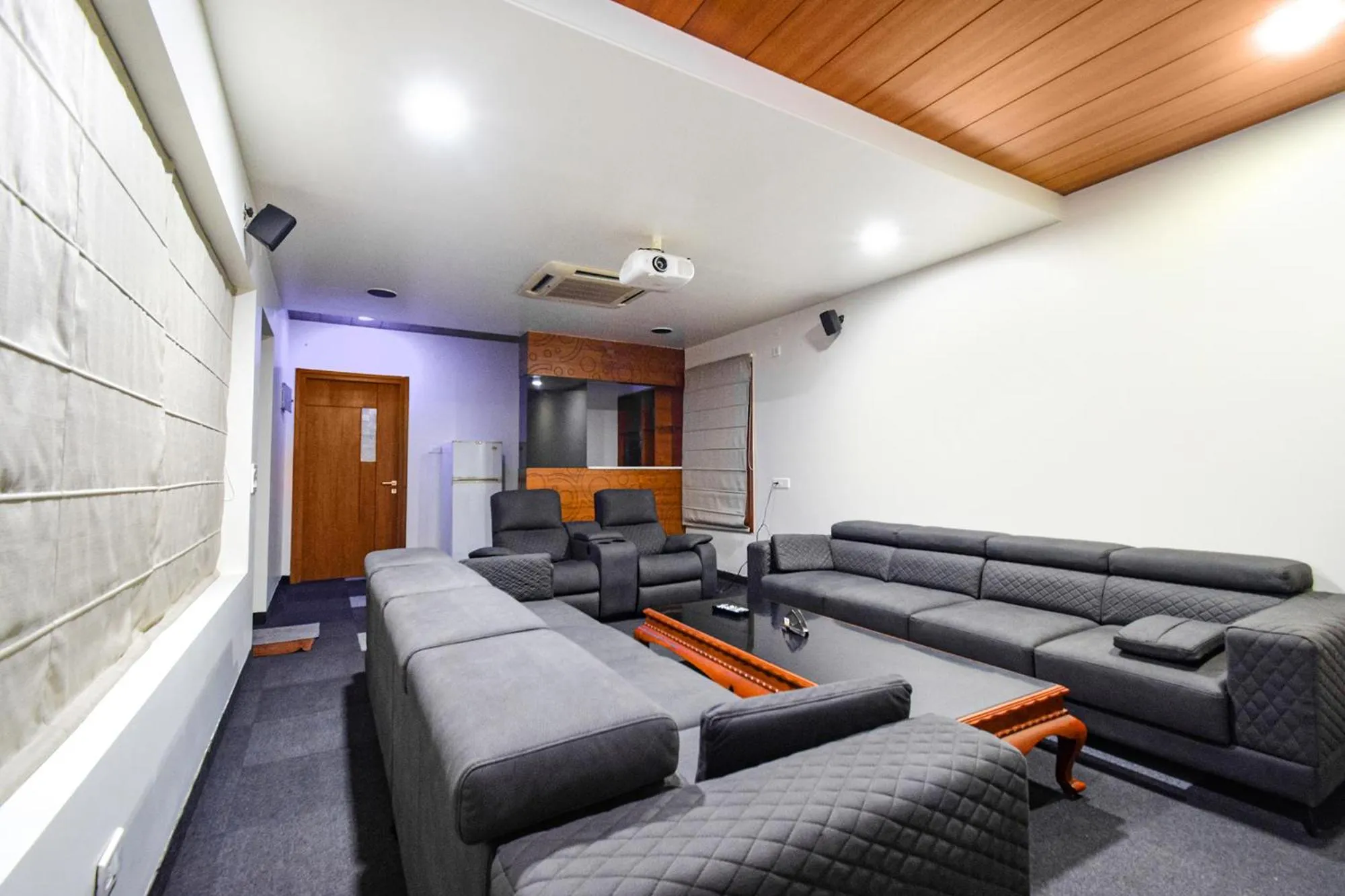Seating area in FabHotel De Alphabet II - Nr Ameerpet Metro Station