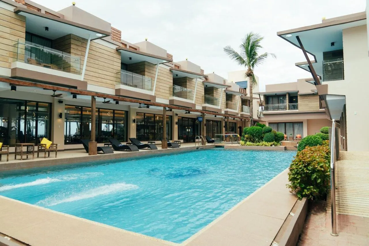 Swimming pool in Alona by Jpark Island Resort