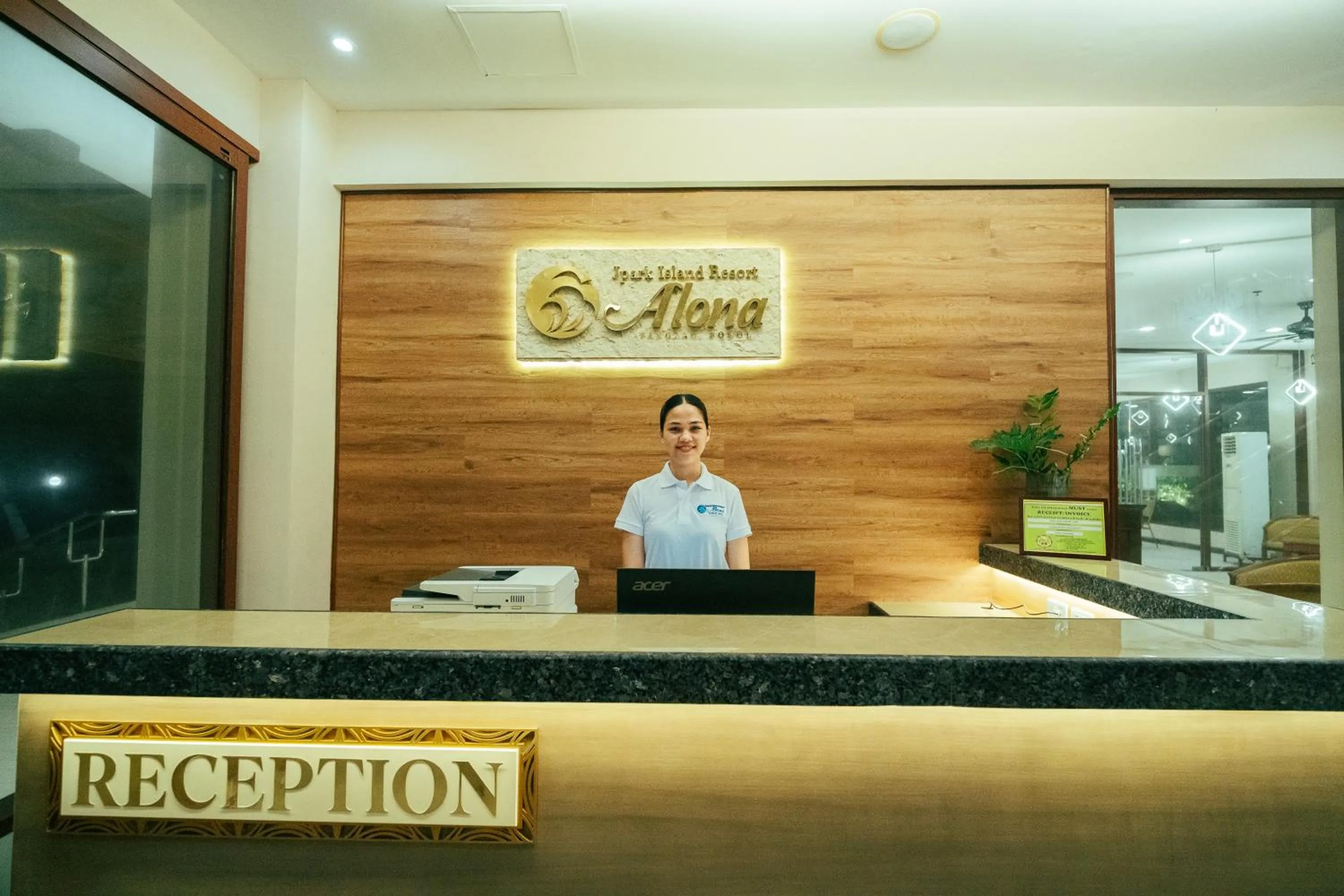 Lobby or reception in Alona by Jpark Island Resort