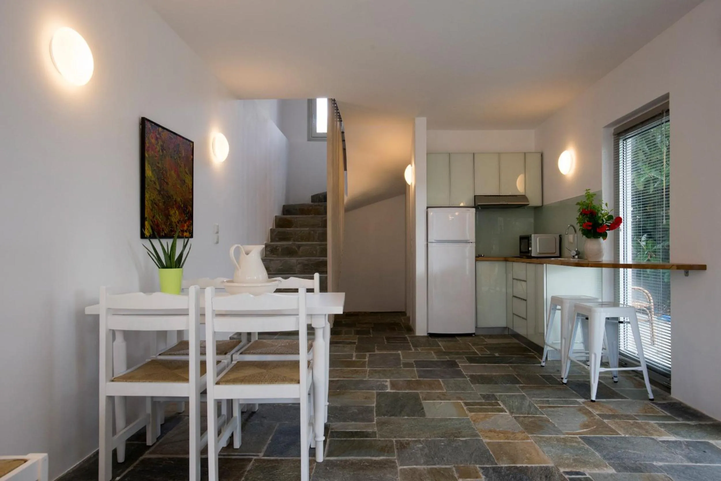 Kitchen or kitchenette in Proimos Apartments