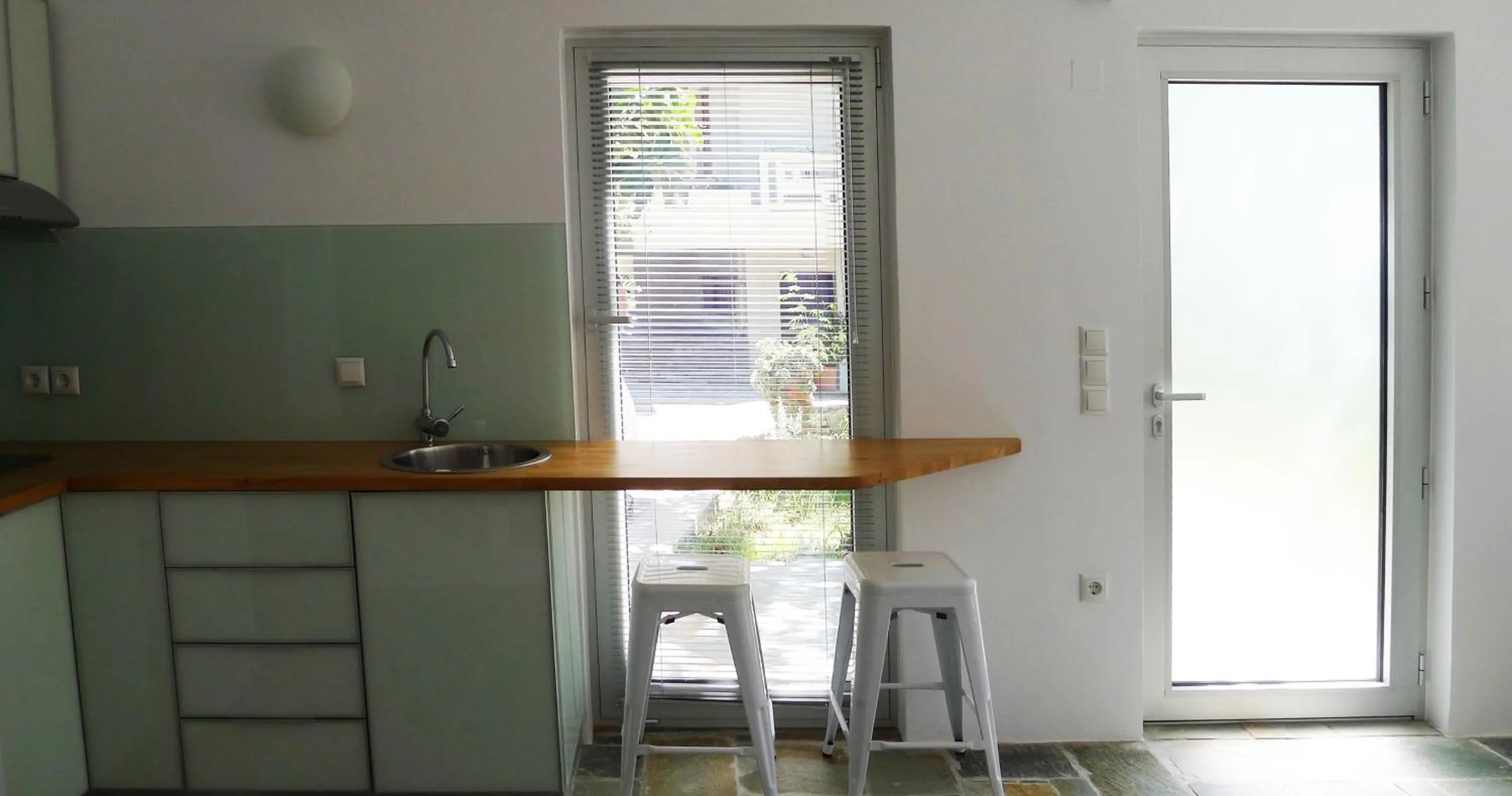 Proimos Apartments