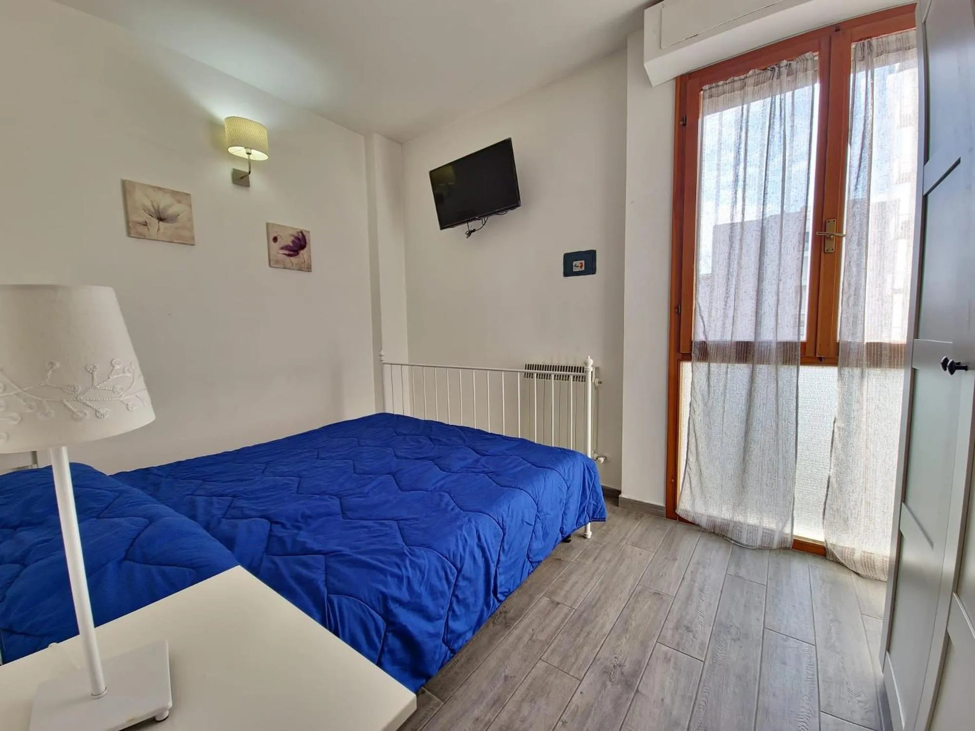TV and multimedia, Bed in Residenza Cisanello