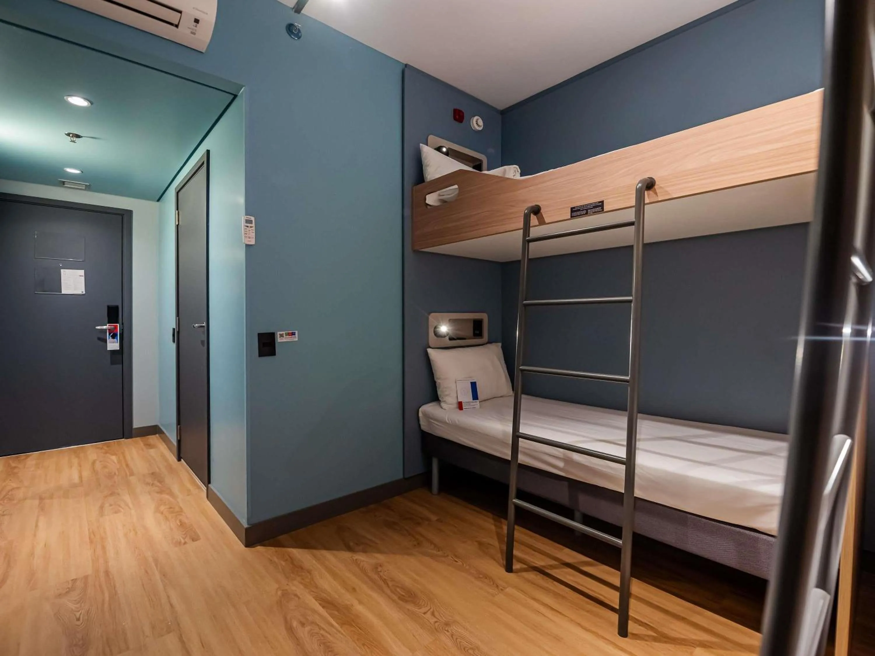Bedroom, Bed in Ibis Budget Guarulhos Aeroporto