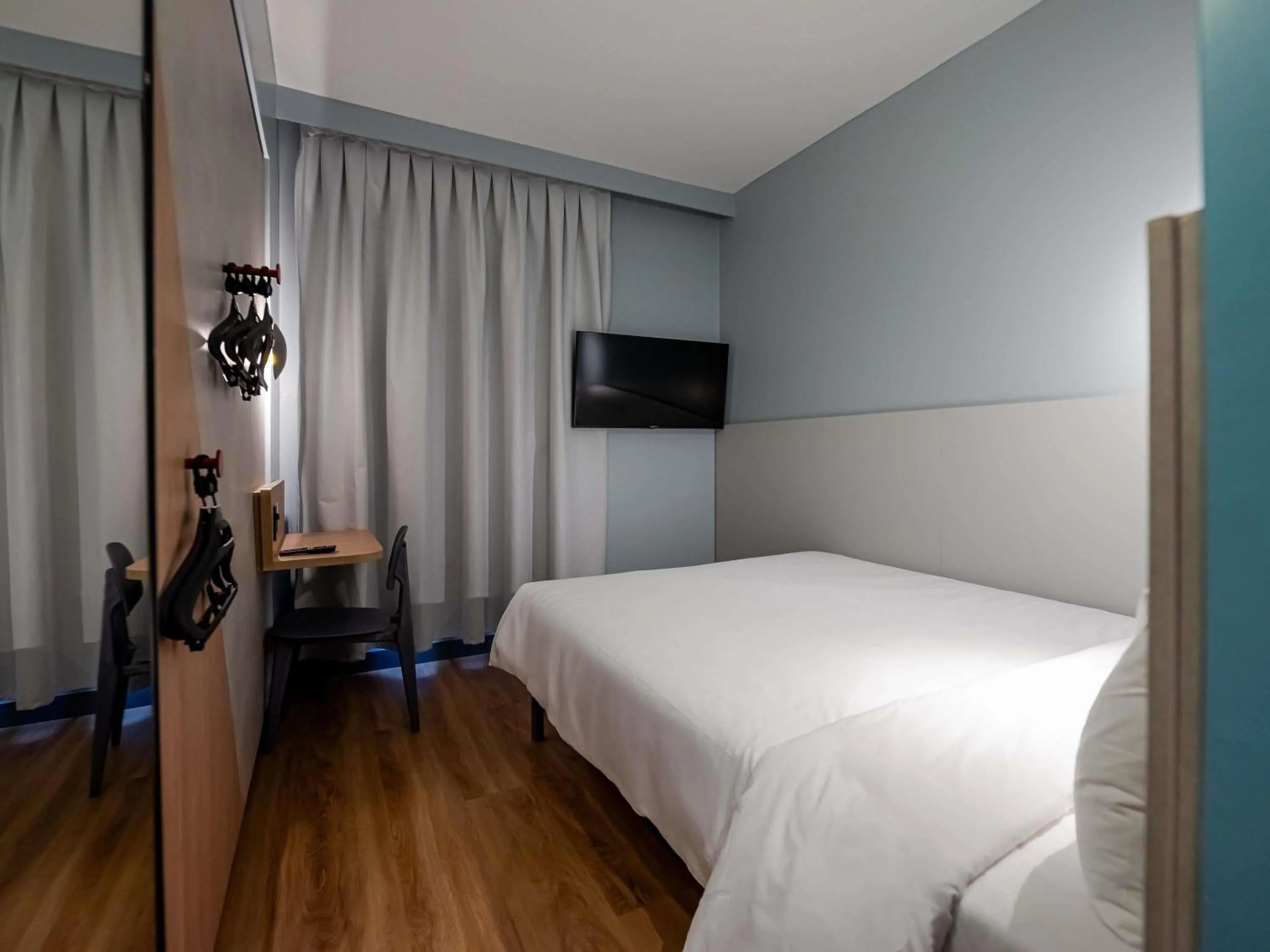 Bedroom, Bed in Ibis Budget Guarulhos Aeroporto