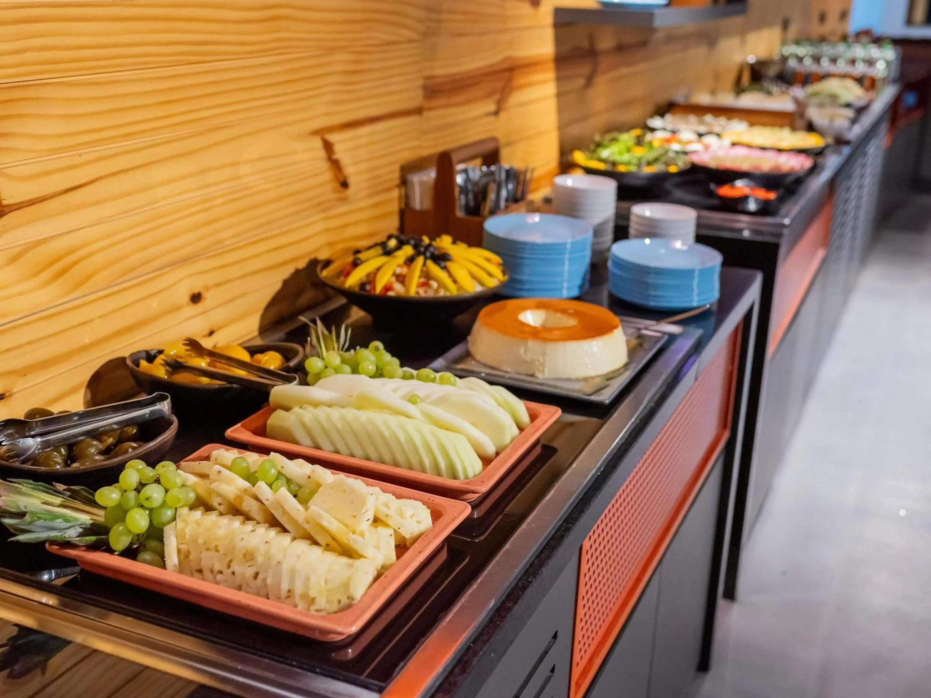 Restaurant/places to eat in Ibis Budget Guarulhos Aeroporto