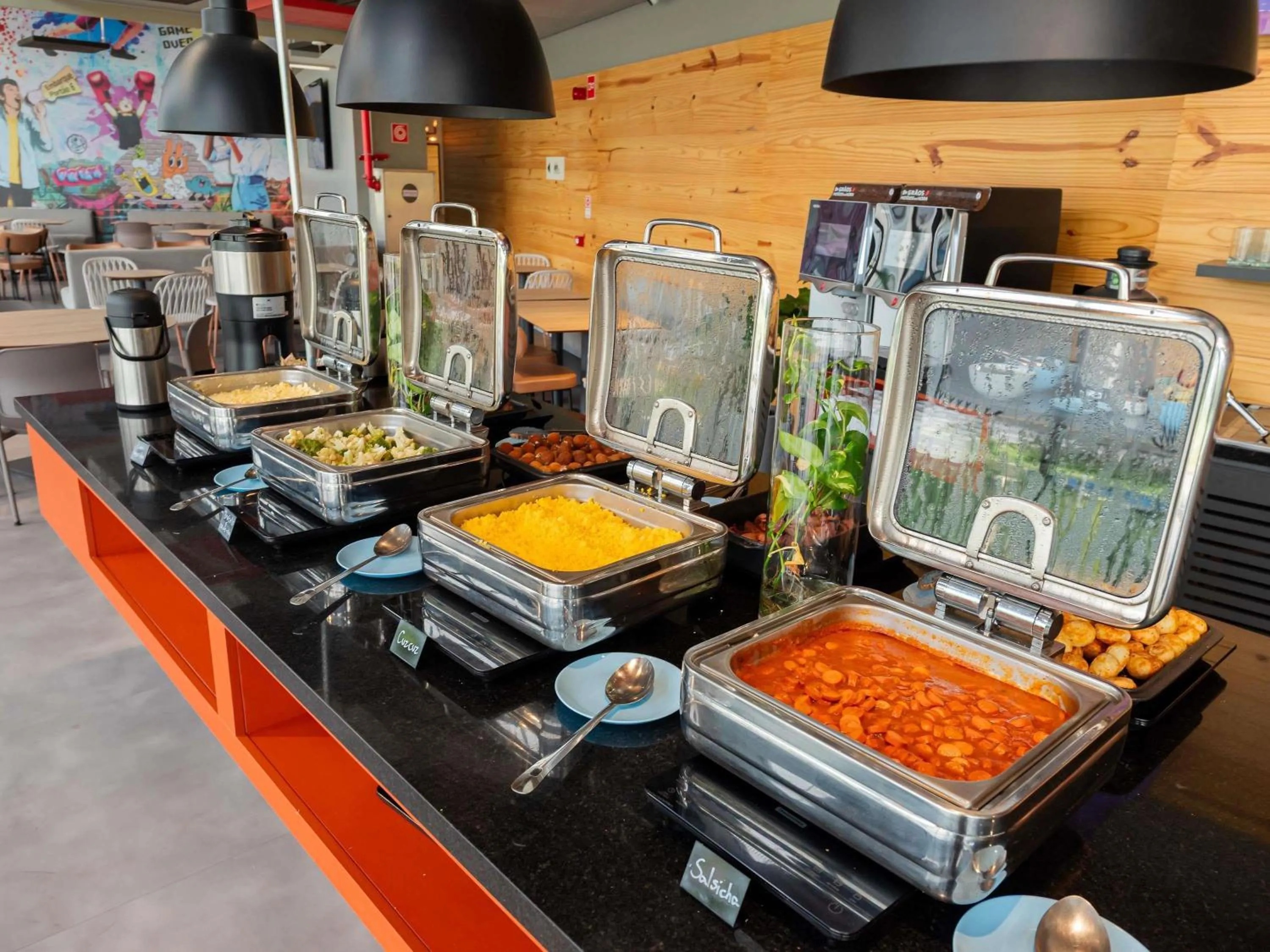 Restaurant/places to eat in Ibis Budget Guarulhos Aeroporto