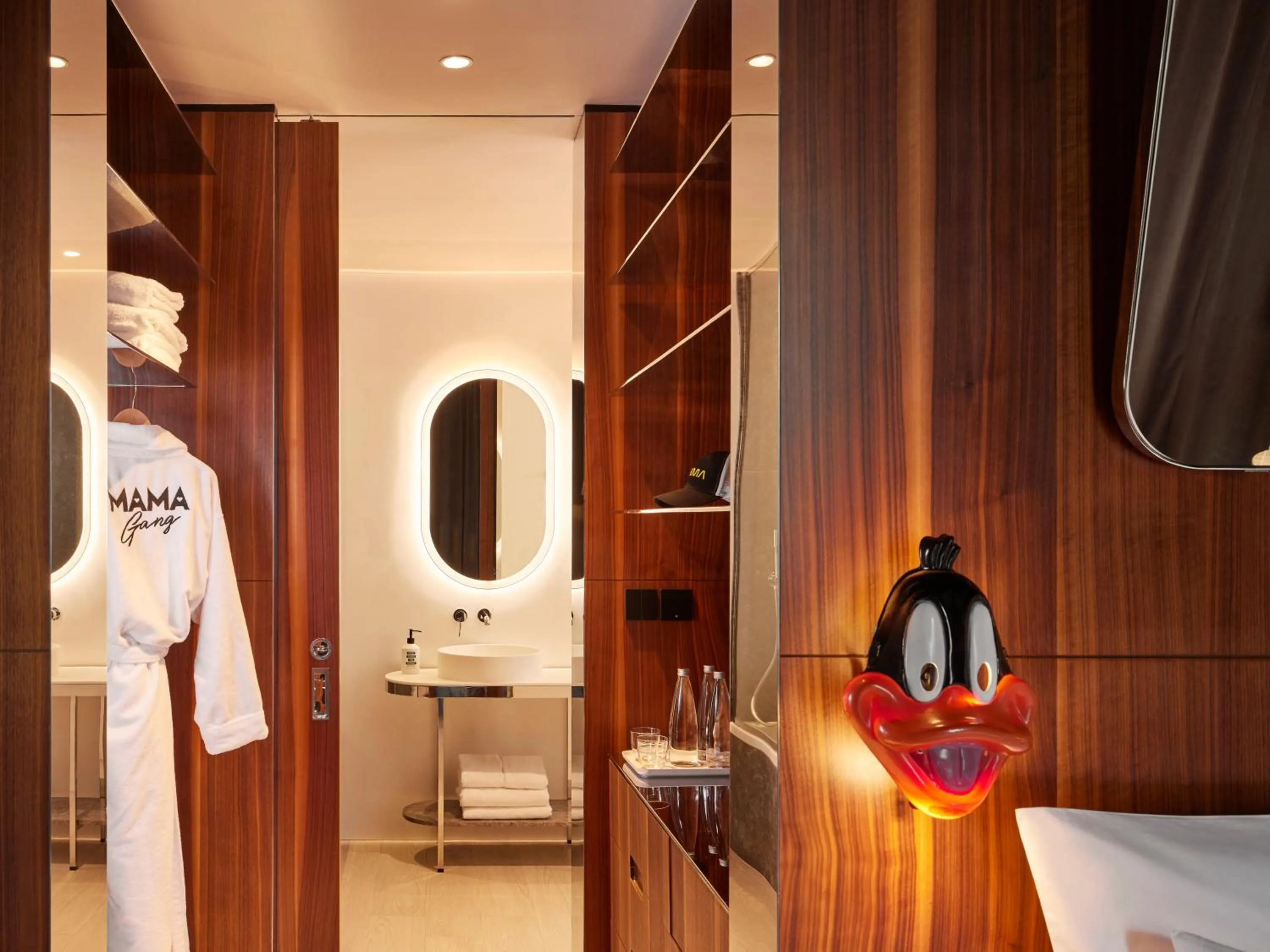 Toilet in Mama Shelter Dubai