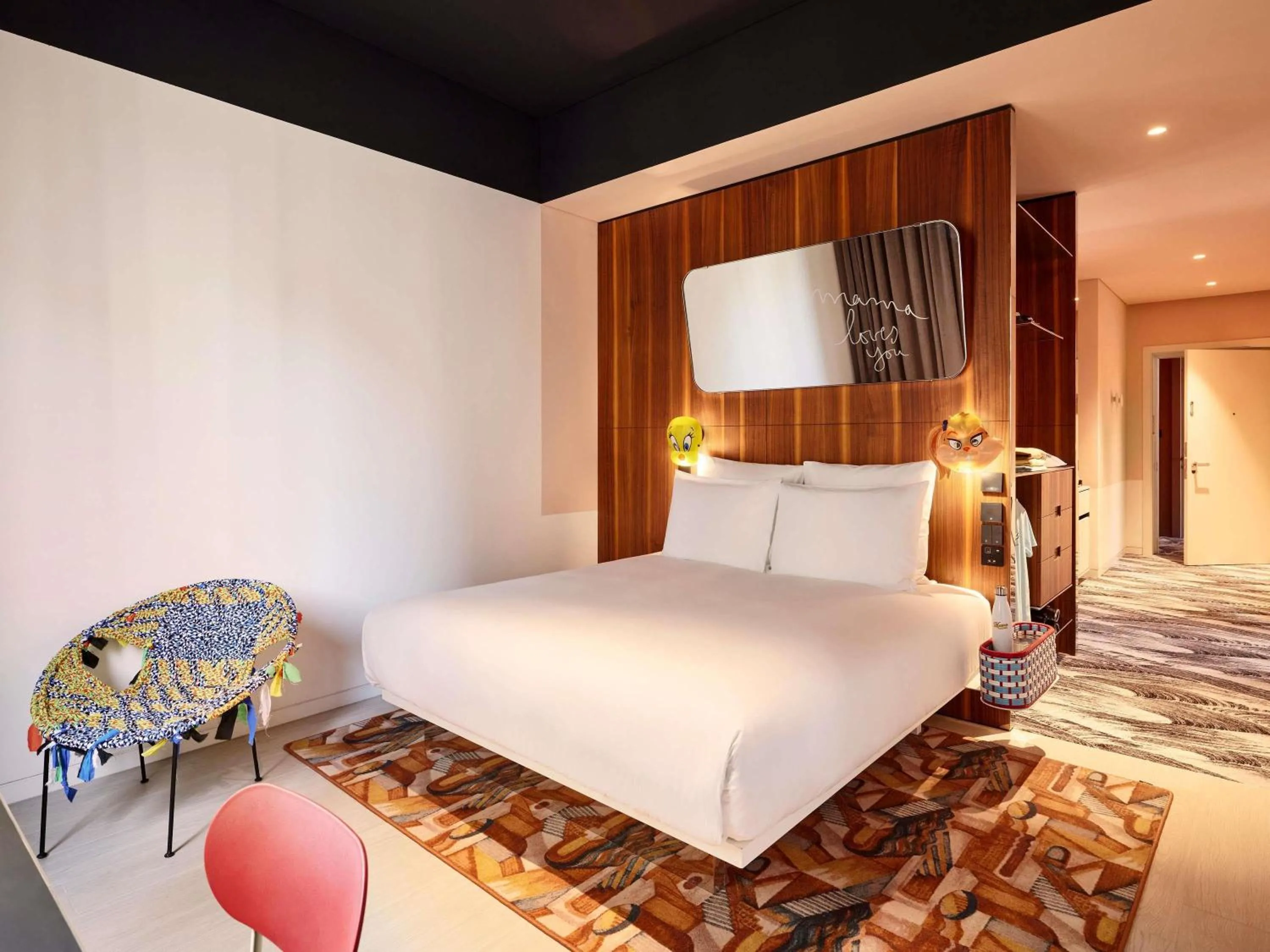 Bedroom, Bed in Mama Shelter Dubai