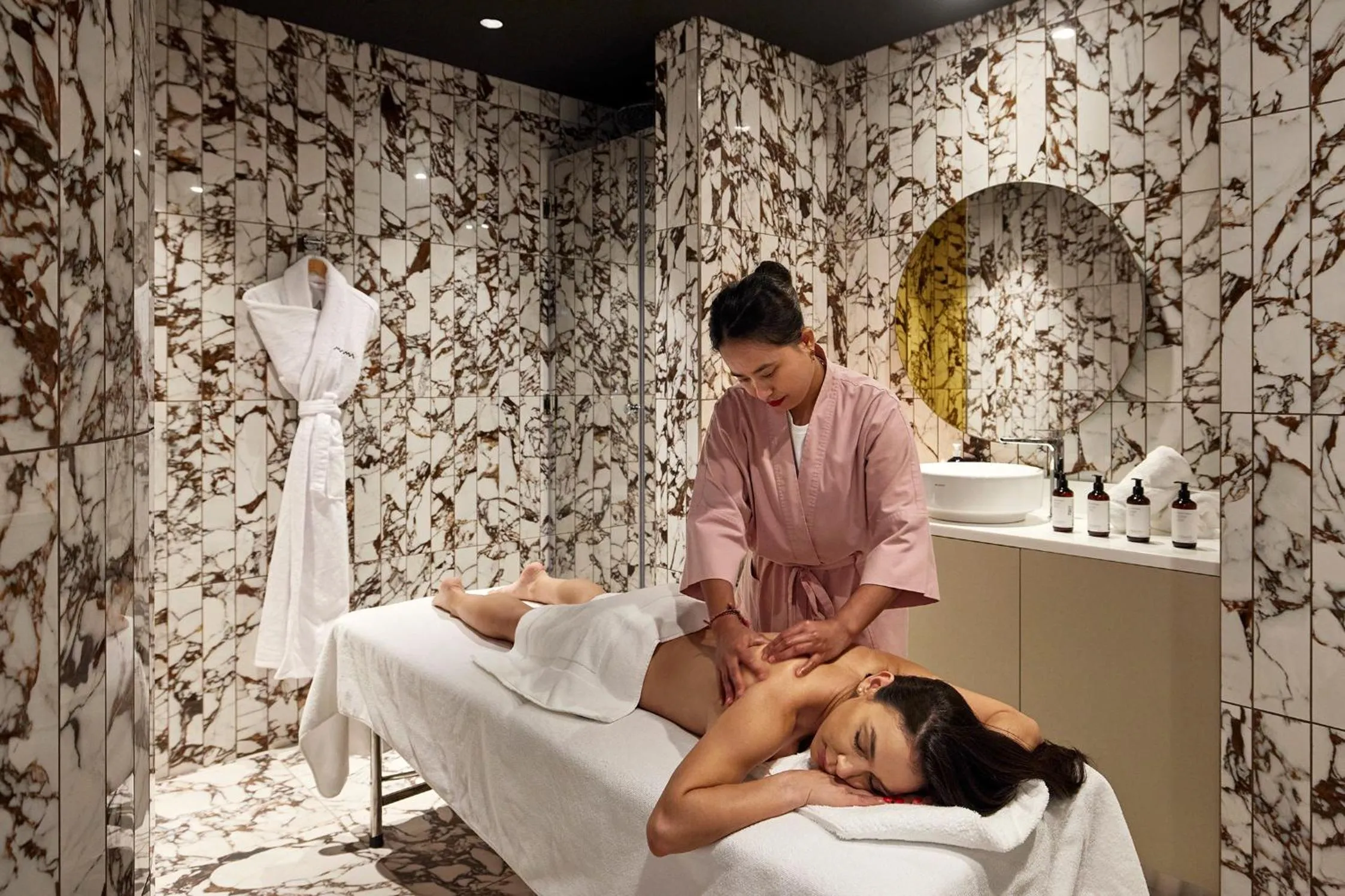 Massage in Mama Shelter Dubai